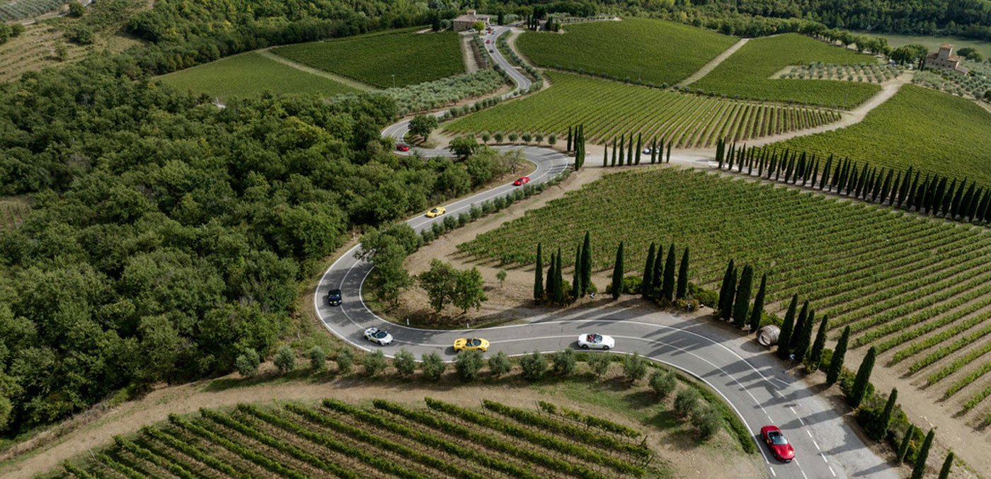 Ferrari Tour through vineyards in Tuscany