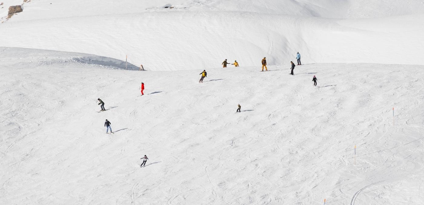 Skiers on Grindelwald-First