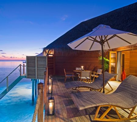 Mirihi Water Suite Interior