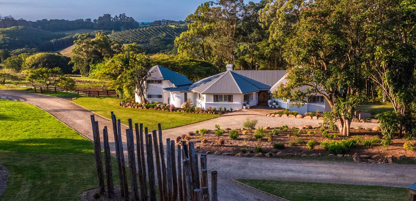 Ten-person guest house at Three Meadows Byron Bay